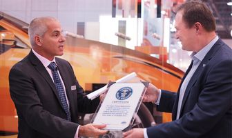 [Translate to English:] sedak erhält das Guinness World Record Zertifikat