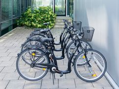 Mit Firmen-Fahrrädern trägt sedak dazu bei den CO2- Ausstoß beim Werkverkehr zu senken. ©sedak